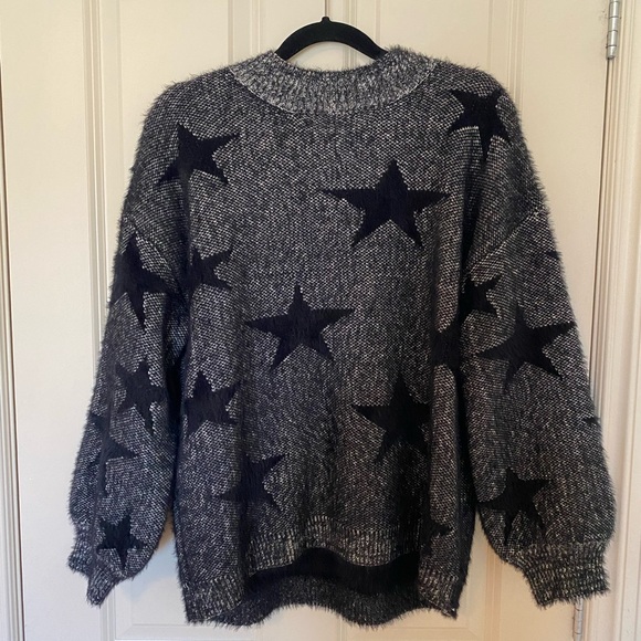 STAR SWEATER - Picture 1 of 2